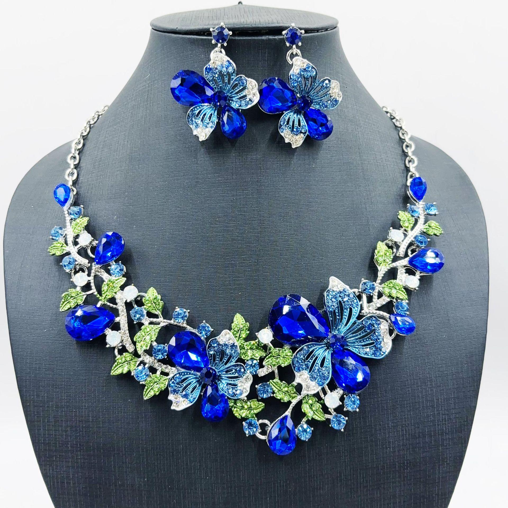 

Элегантный европейско-американский цветочный набор колье и серег с кристальными драгоценными камнями для вечернего выхода и свадебных торжеств синий