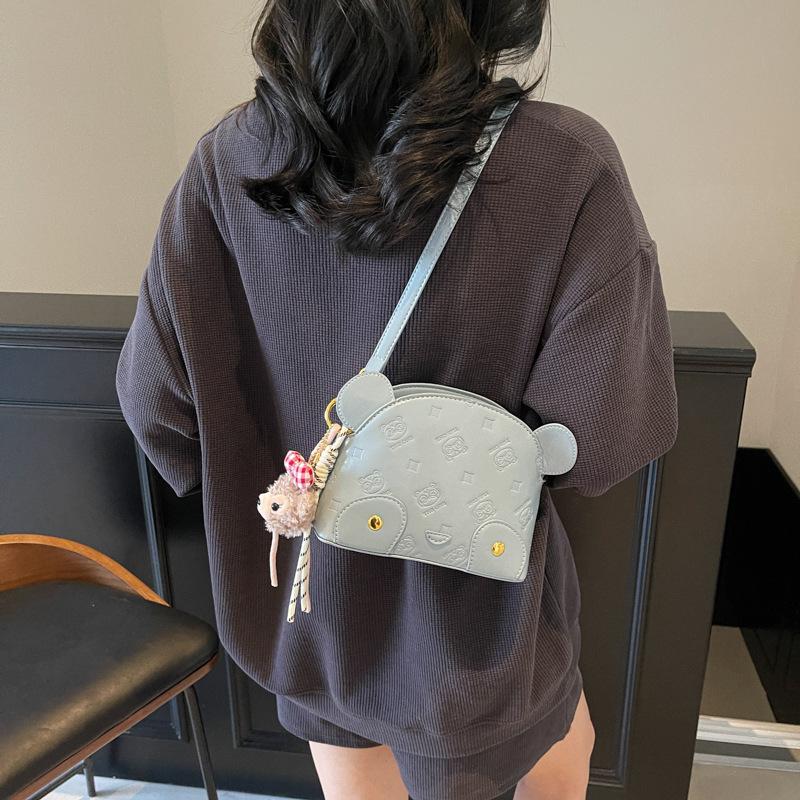 Niche design bag women's new summer versatile fashion messenger bag casual shell bag