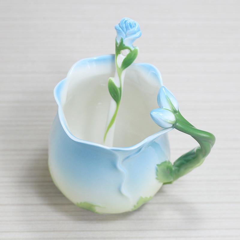 Jinfulan Exquisite Rose-Shaped Ceramic Mug - Large Capacity and Beautiful Design