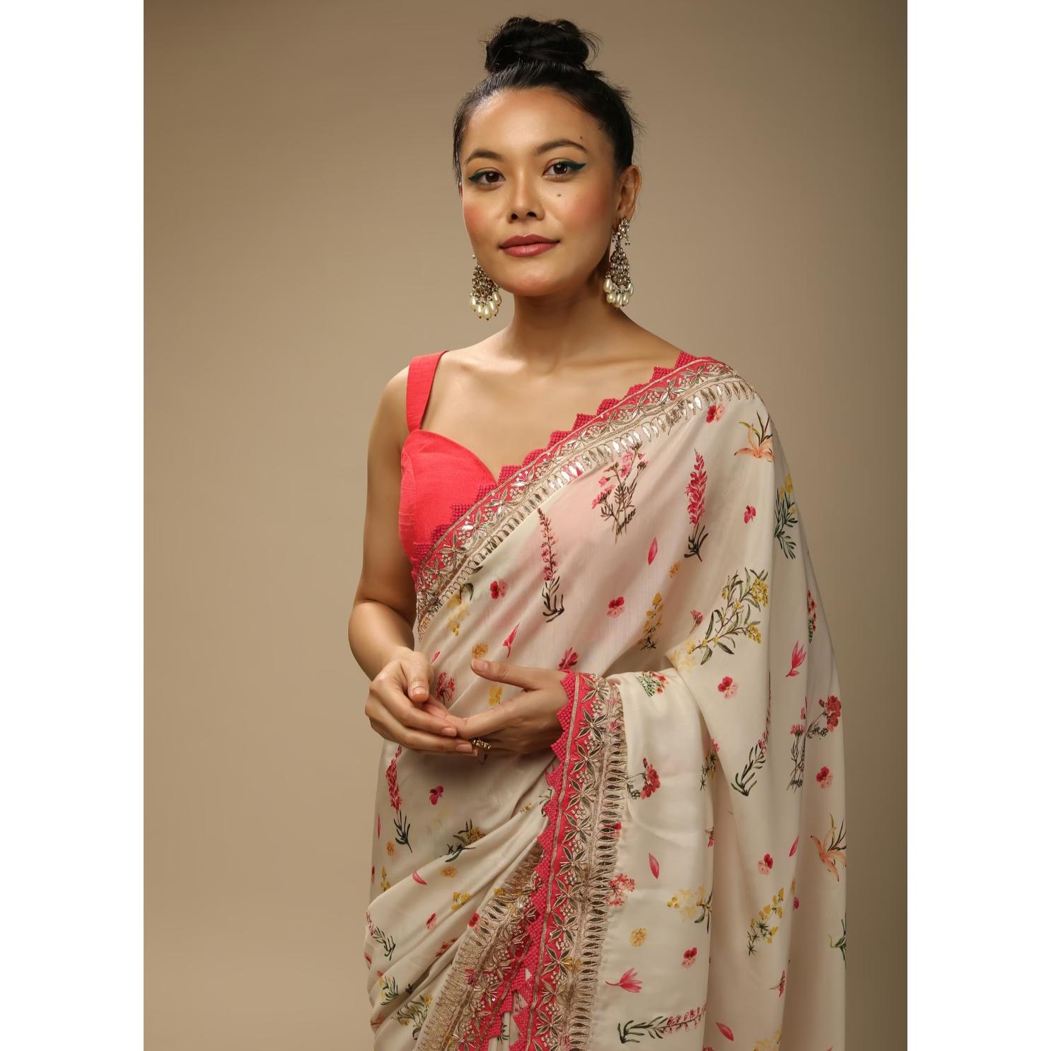 

Женское сари с вышивкой Sequence и принтом Chinon