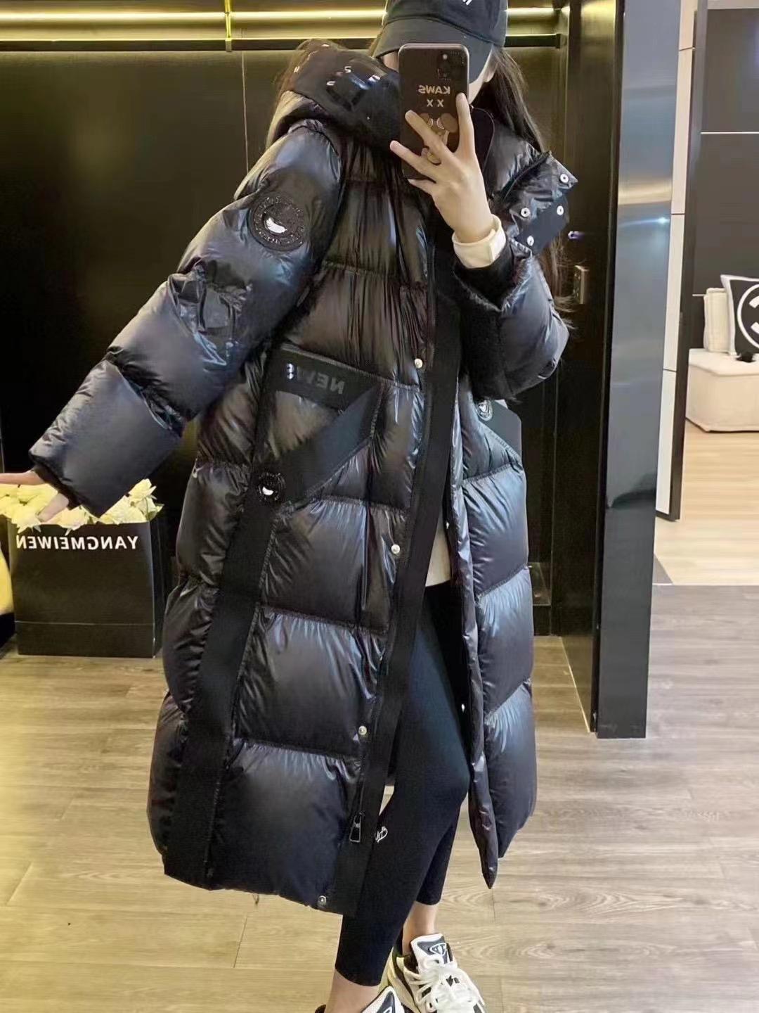 

Женская длинная зимняя куртка на утином пуху в европейском стиле, черная с золотом M (110-130 jin) + Dust Bag