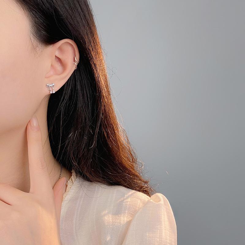 Exquisite Bow Water Droplet Fresh Earrings for Women