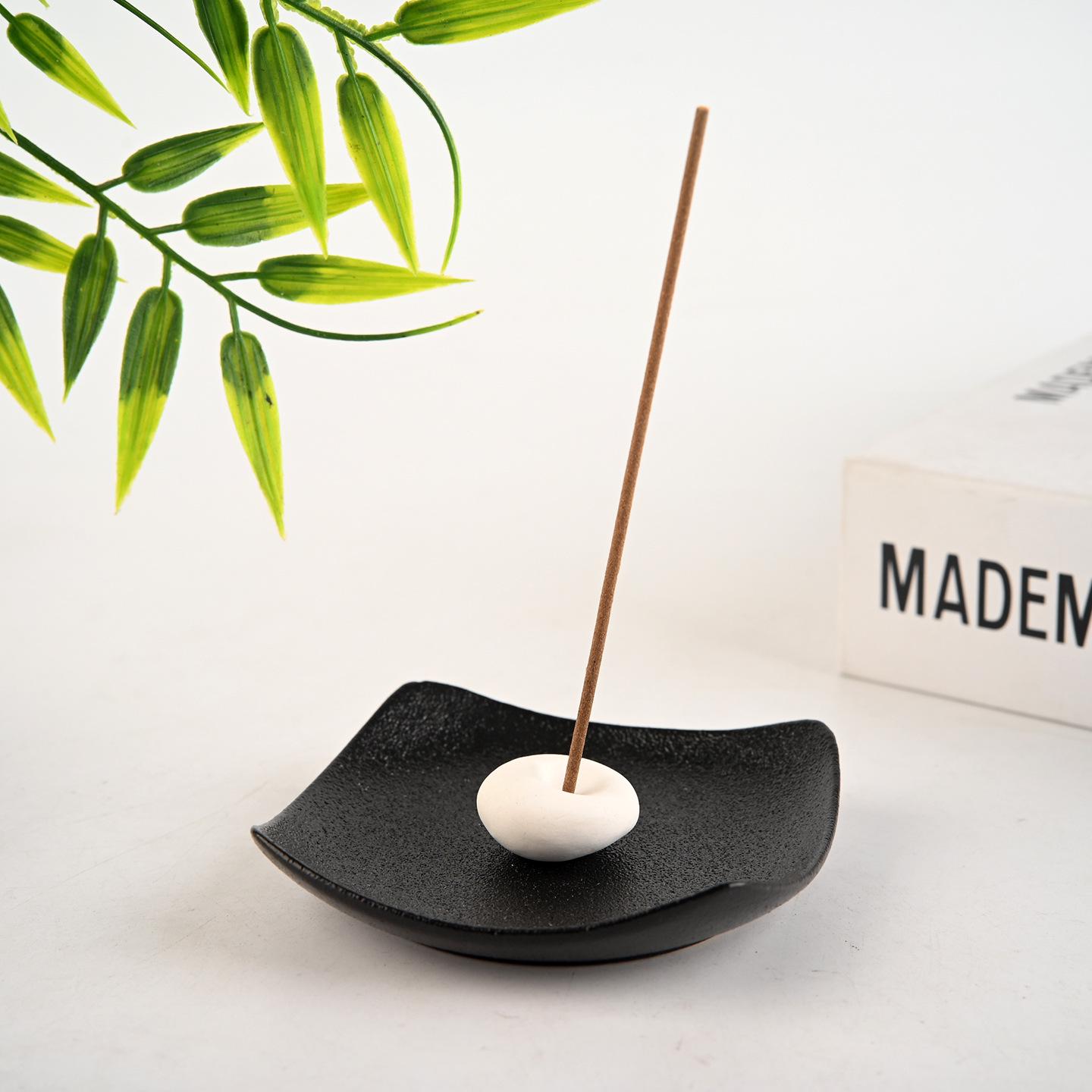 Black & White Wabi-Sabi Coarse Pottery Incense Holder - Simple & Elegant Sandalwood Stick Stand.