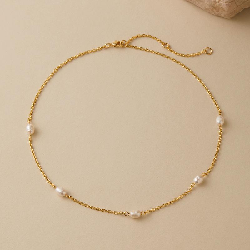 Natural Freshwater Pearl Clavicle Chain Elegant Light Luxury Necklace For Women