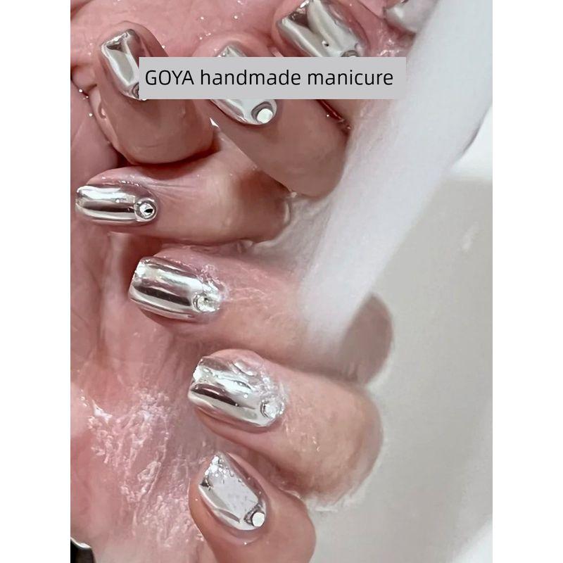 

Ручная работа Носи доспехи Причудливые панк зеркальные наклейки для ногтей Супер блестящие Милые Крутые Эффект волшебного зеркала Пудра Накладные ногти Белые Короткие Short square XS