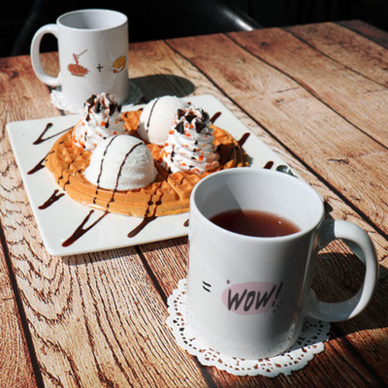 cb645-Design Mug 2p-Chicken is Always Right