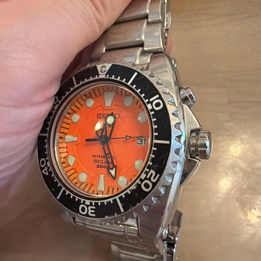 Used SEIKO watch KINETIC SCUBA 200m