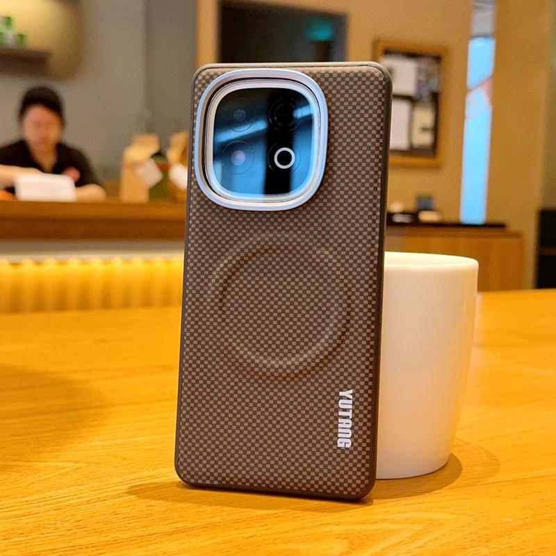 For Vivo iQOO Z10 Turbo Pro Case Magnetic Carbon Fiber Texture PU Leather Skin Protective Back Metal Lens Button Tpu Soft Cover