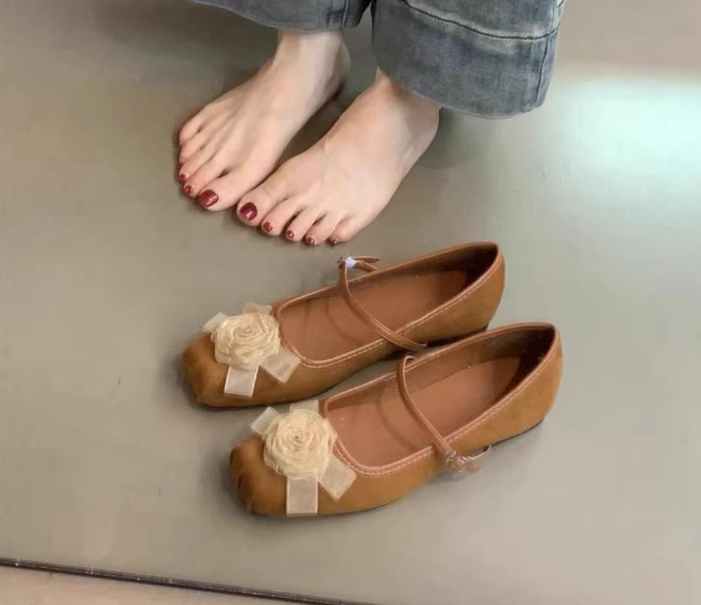 

Элегантные женские туфли Мэри Джейн с цветочным принтом и низким вырезом, весна/осень 2024 38 коричневый