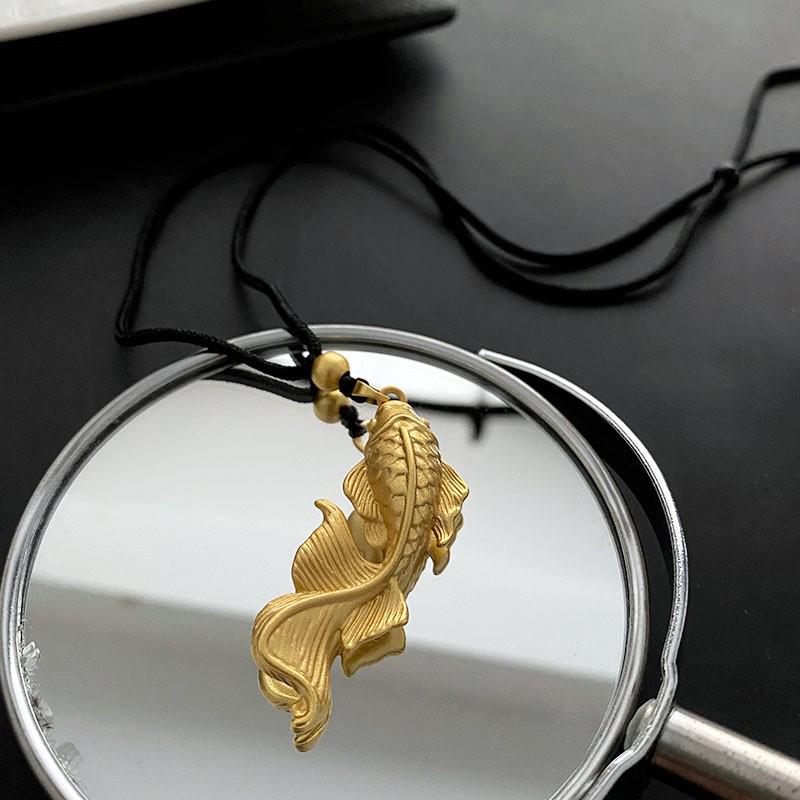 

Gold-Plated Carp Pendant Necklace - Retro Brocade Fish Charm for Women