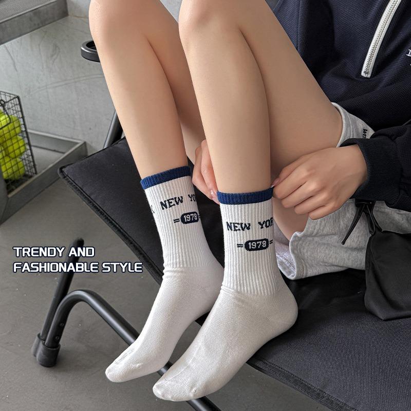 Female Spring and Autumn Tide Letter Sports Deodorant Wicker Tube Cotton Socks