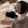 Pfirsichfarbener Basic-Haarclip mit quadratischer Form und Kunstfell