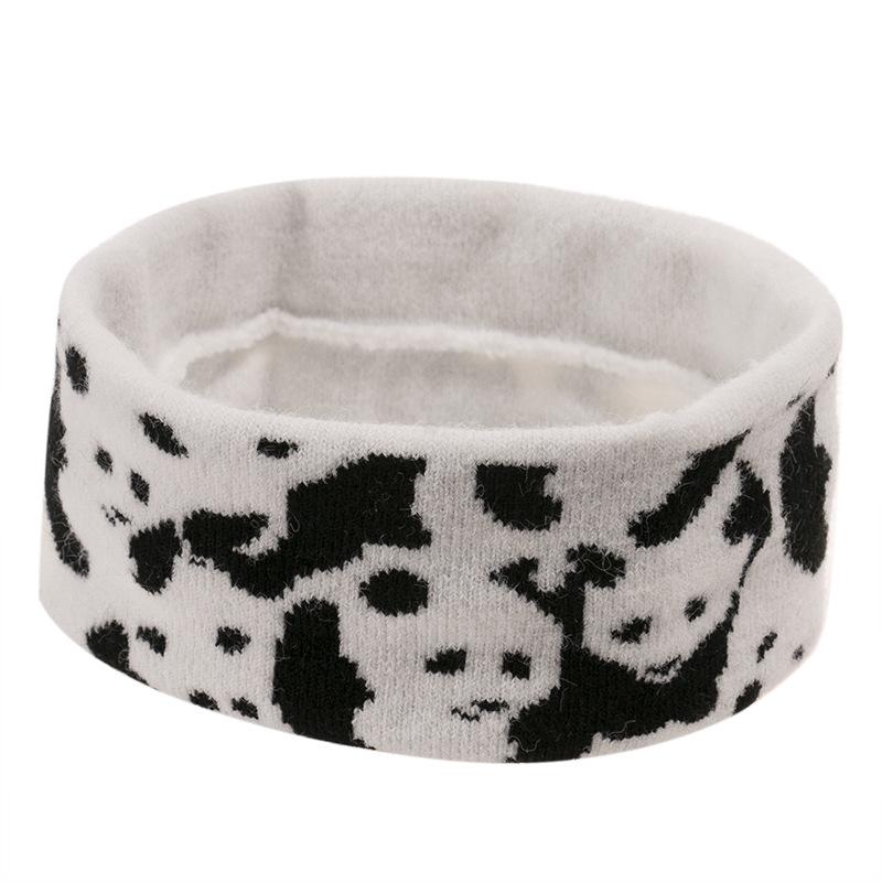 European and American Striped Knitted Hat Pullover Hat Autumn and Winter Headband Set Warm Black and White Element Cow Wool Hat