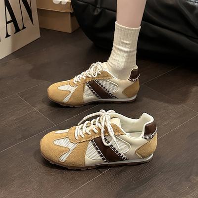 Vielseitige lässige Board-Schuhe Retro-Farbabstimmung Damen Sommermode runde Zehenpartie Mesh atmungsaktiv bequem leicht Einzelne Schuhe