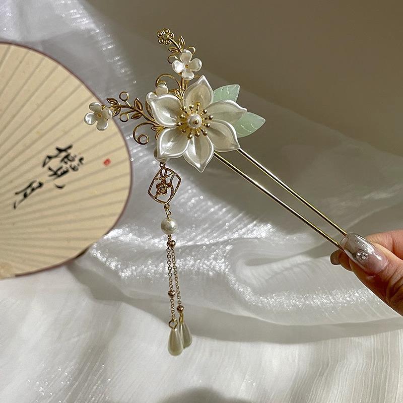 Traditional Sandalwood Hairpin for Chinese Cheongsam & Hanfu Updo