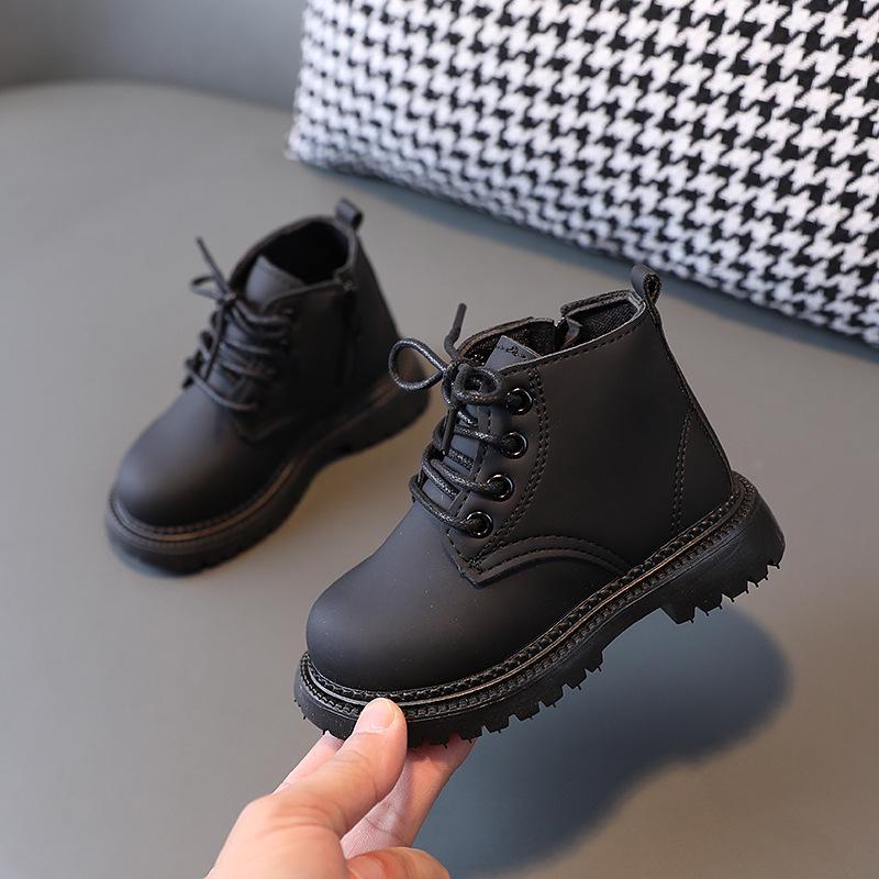 Autumn/Winter 2025 Kids' Martin Boots: Fleece-Lined Work Boots In British Style for Boys and Girls.