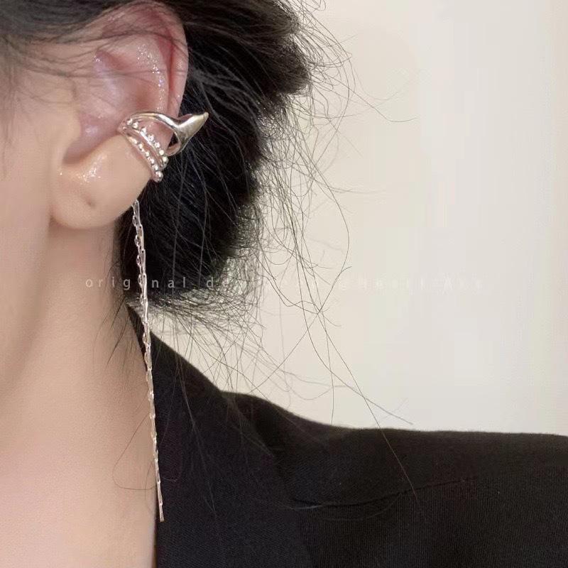 

Super Fairy Elf Ear Cuffs: Long Chain Earrings for Spring & Summer Outings