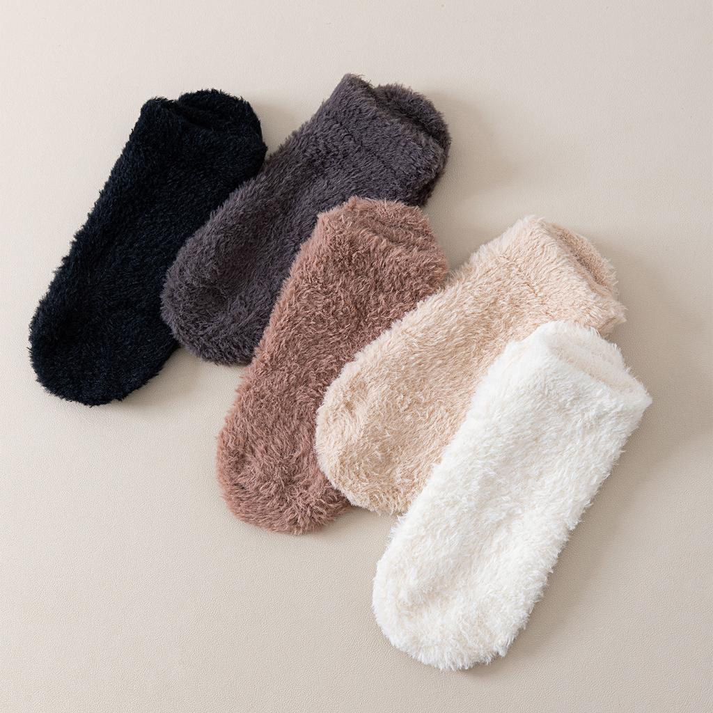 Soft Woolen Children's Thick Winter-spring Style Padded and Thick Warm Short Tube Non-slip Maternity Home Socks for Sleeping and Floor Use