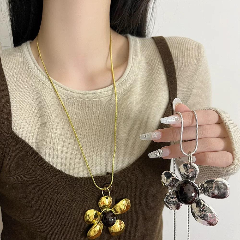 Korean Silver Old Sun Flower Pendant Necklace Female Exaggerated Long Neck Chain Retro Niche Design Accessories