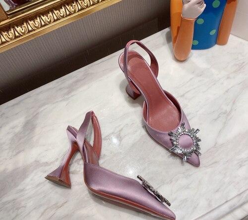 Europeiske og amerikanske sommer nye spisse høyhælte damesko solsikkeborespenne lukket tå vinkopphæl sandaler