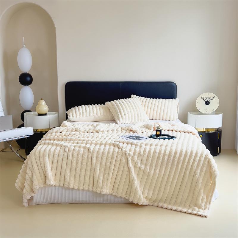 Thickened Coral Fleece Rabbit Fur Nap Blanket
