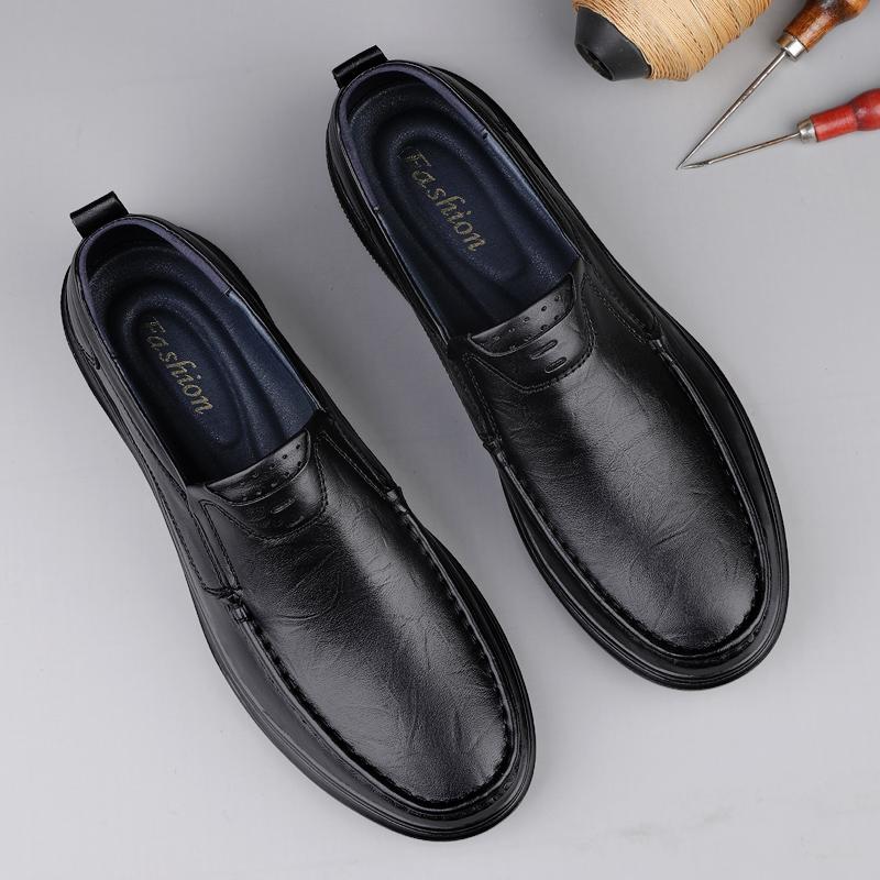 Fashion Genuine Leather Men Casual Shoes Comfortable Loafers Soft-Soled Slip-On Flats Versatile Business Formal Shoes Sneakers Moccasins