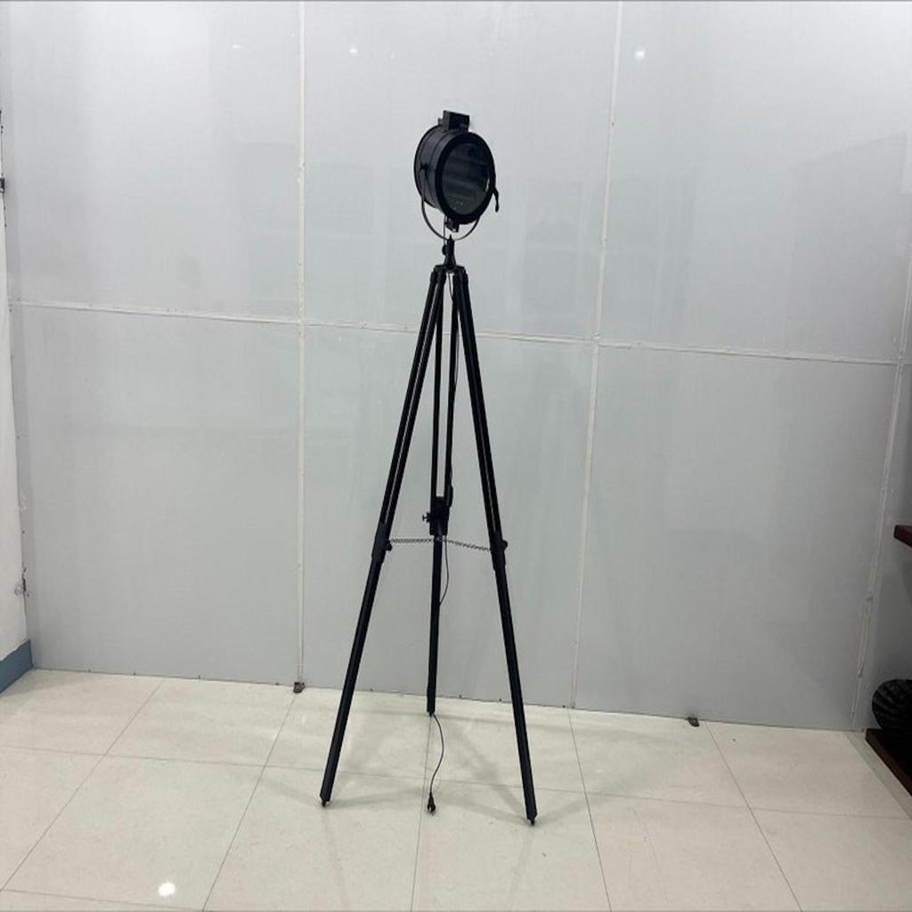 Floor Tripod Spotlight Lamp Theater Searchlight Metal With Wooden Tripod Decorative Full Mate Black