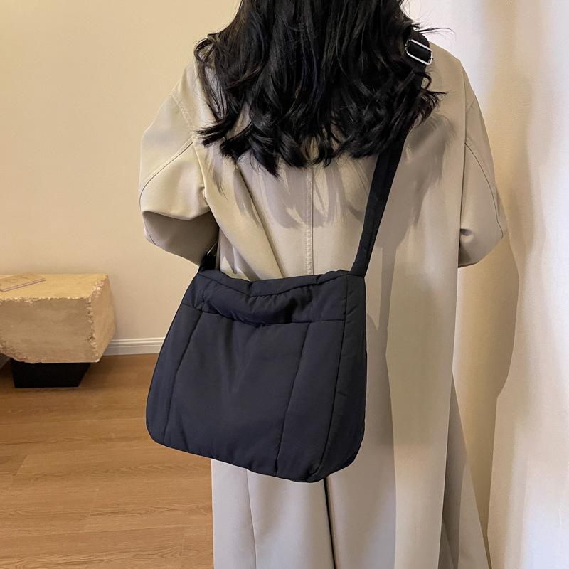 Women Simple Tote Bag Solid Color Puffer Shoulder Crossbody Bag Large Capacity Fashion Laptop Handbags for Travel Work ARI