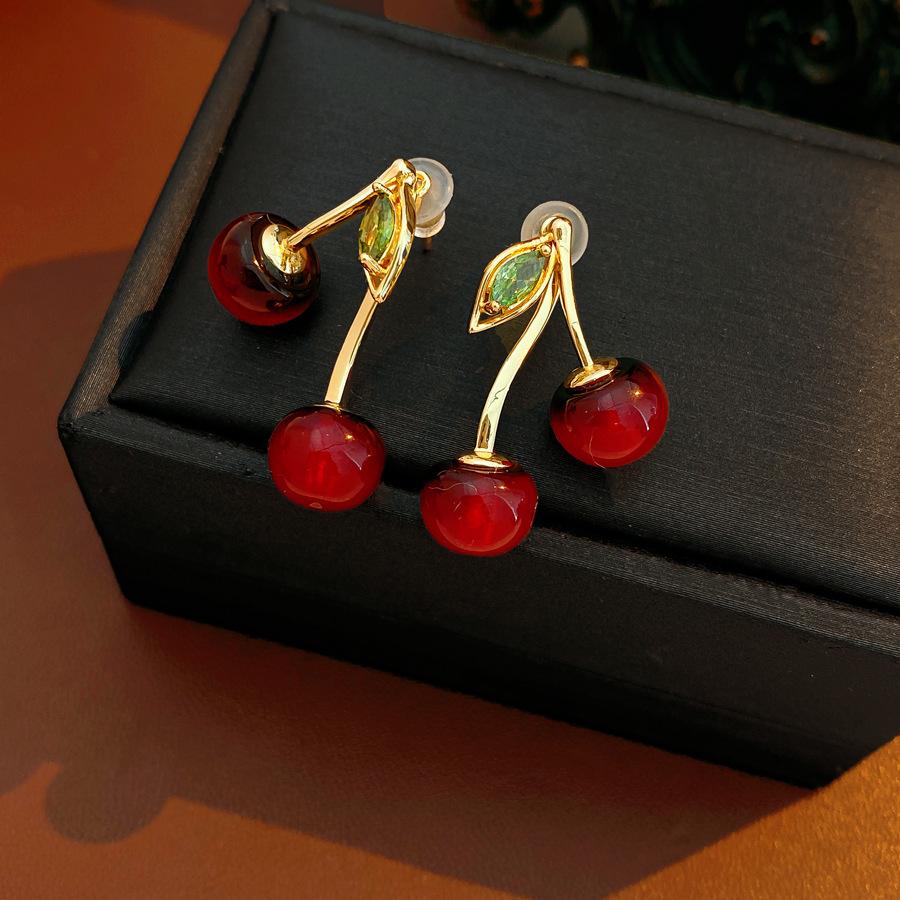 Artificial Cherry Resin Stud Earrings for Women Sweet Inlaid Zircon Leaf Fruit Shaped Ear Studs Romantic Dating Jewelry K
