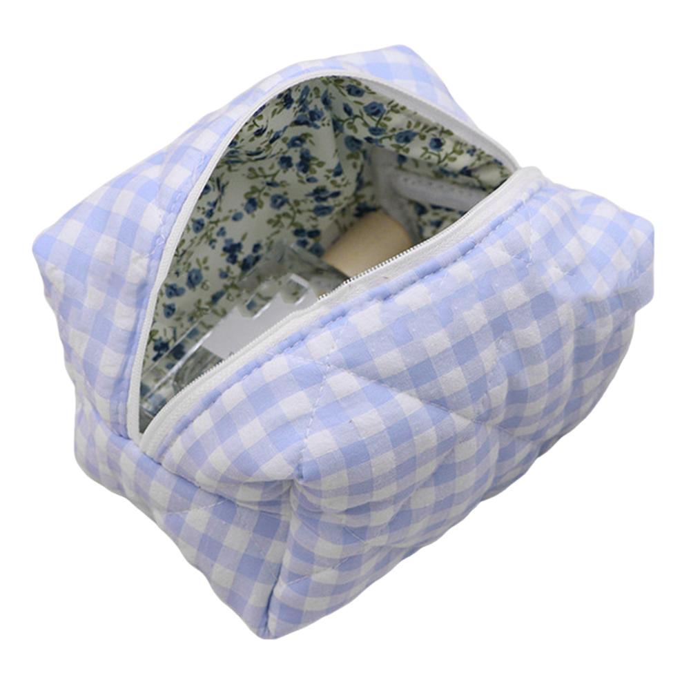 Women Skincare Pouch Large Capacity Quilted Checkered Makeup Bag Lady Makeup Bag Purse Lightweight for Cosmetics Makeup Brushes