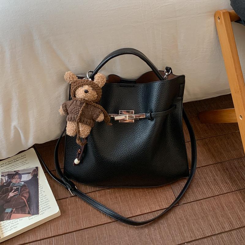 Work Bag with A Stylish Single Shoulder Strap and A Kelly-style Crossbody Bag