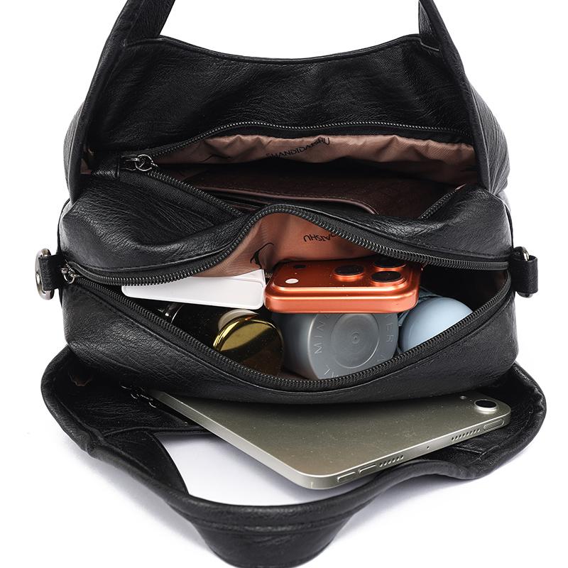 Retro Large Capacity Shoulder Bag Solid Color Messenger Bag PU Commuter Bag