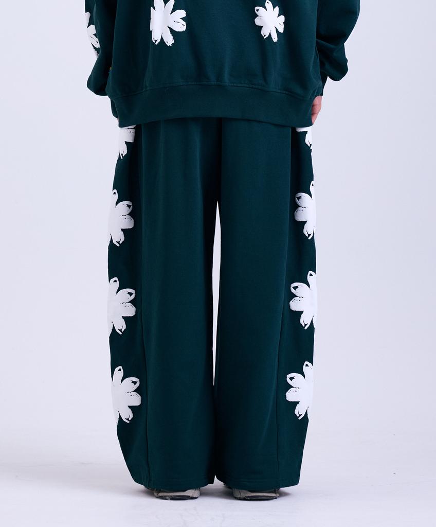 MISTER CHILD Spray Flower Sweatpants Green