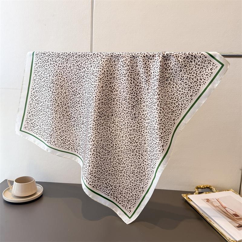 2026 New Fashionable Bandanas 70*70cm Temperament Square Scarves Women Spring/Summer Soft Satin Leopard Print Scarf