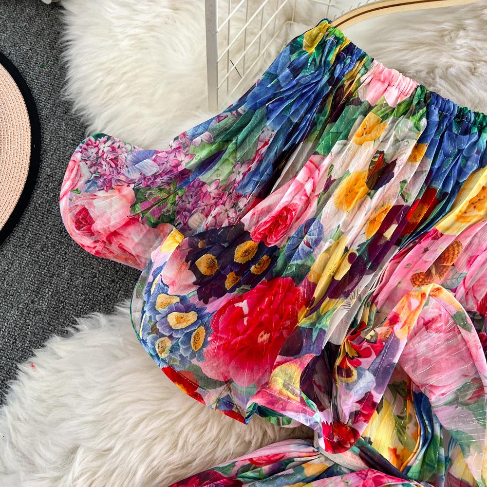 Bedrucktes Rüschenkleid Ein elegantes Ein-Schulter-Kleid mit einer gerafften Taille für Damenbekleidung im frühen Frühling