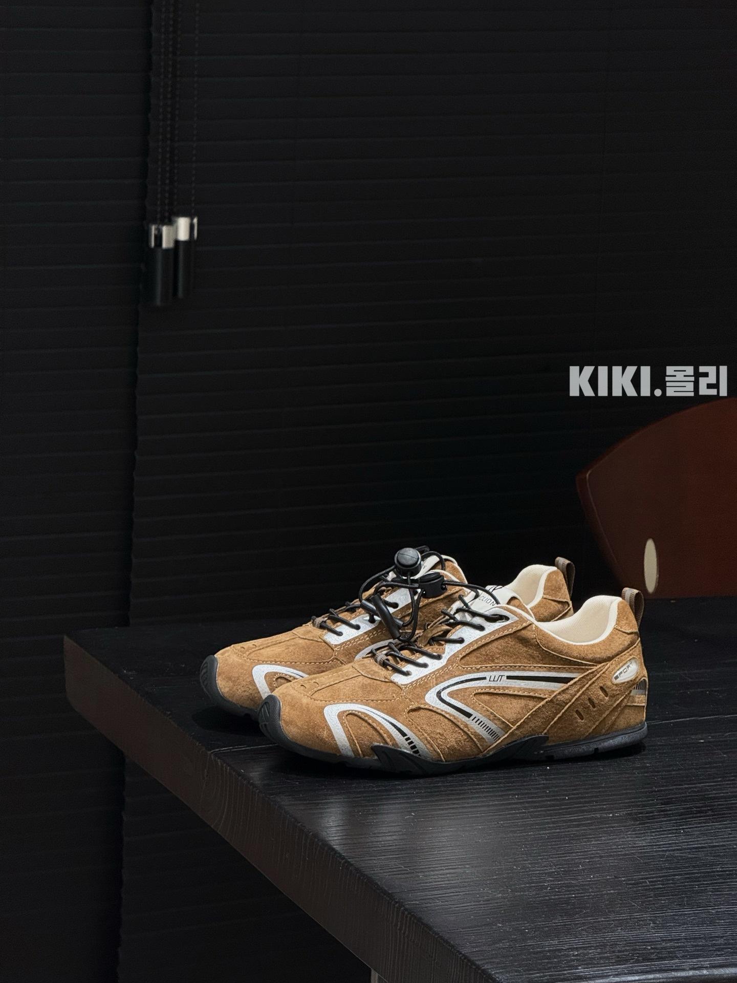 

Retro American German training shoes women s ins tide 2025 early autumn new thick-soled relaxation sense color matching casual sports shoes women 39