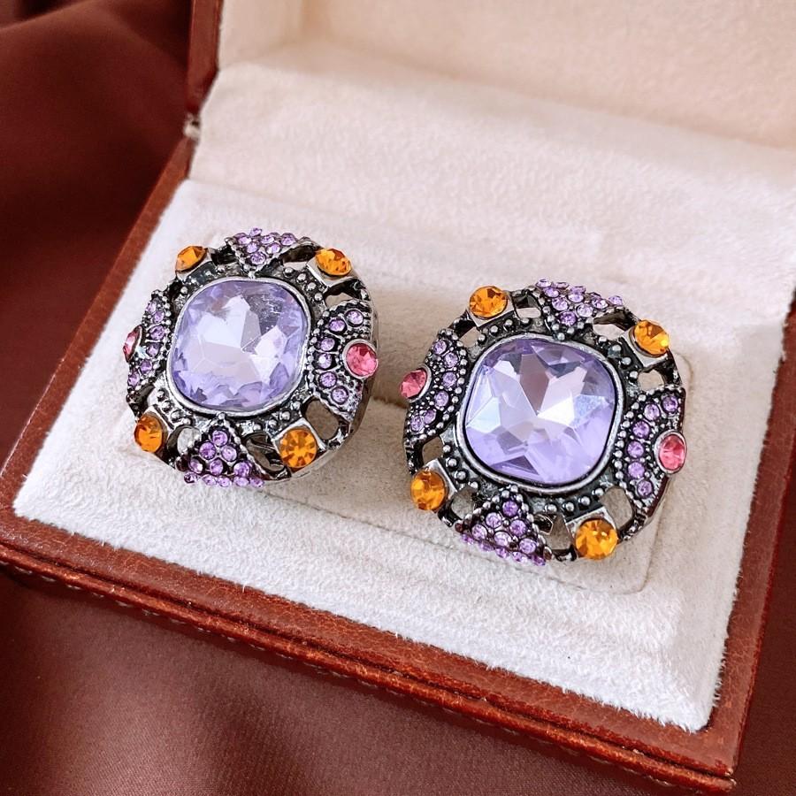 Silver Needle Diamond Oval Pendant Fringed Earrings Medieval Vintage Court Style Stud Earrings Light Luxury Retro Earrings