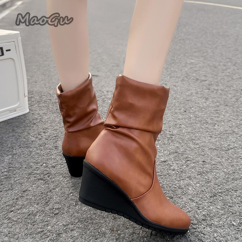 Fashion Brown Pu Mid Calf Booties Women 2025 Autumn Round Toe Non Slip Wedge Heel Boots Fashion Pleated Slip-On Boots Bota Feminina