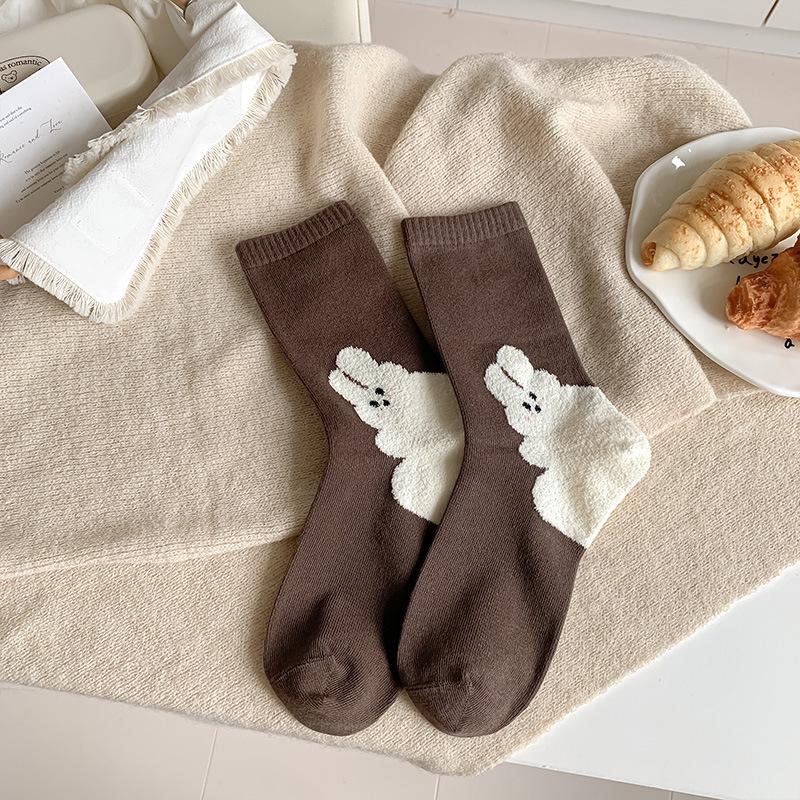 Women’s Pure Cotton Cartoon Animal Mid-Calf Socks – Autumn/Winter, Sweat-Absorbent, Japanese Style Little Bear Design
