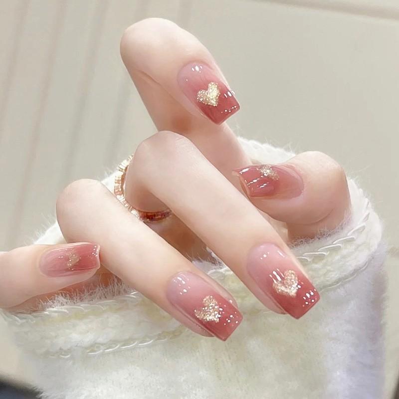 Sweet, Gradient Heart-shaped, High-end Wearable Nail Tips Spring , Detachable Nail Tips Short Finished Product.6ML