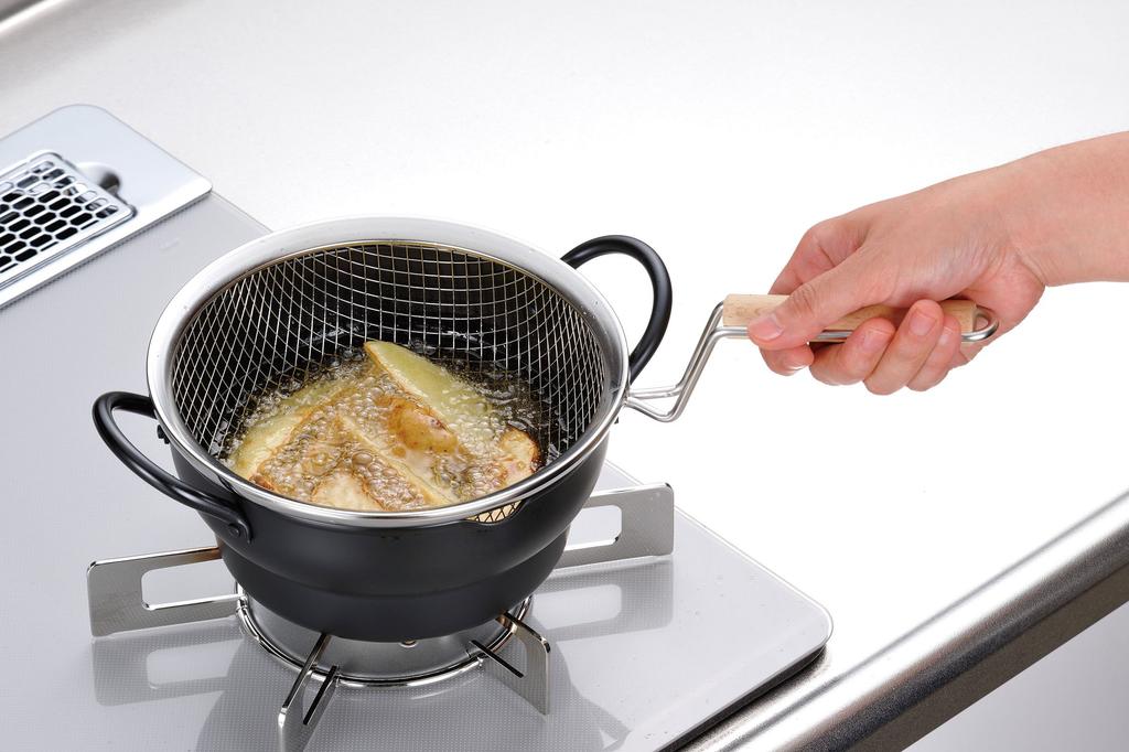 Wahei Freiz Cookware 18cm Tempura Pan Wooden Handle Fryer IH Set, & Set, Compatible, Iron, SM-9548