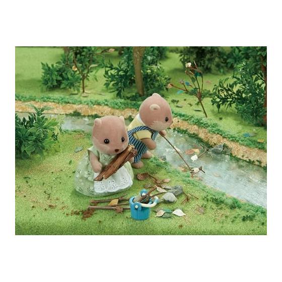 Epoch Sylvanian Families Doll [Otter Family] FS-32