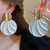 Fashionable Alloy Shell Shaped Dangle Earrings Handmade Two Tone Ear Accessories Fashion Jewelry for Everyday Wear