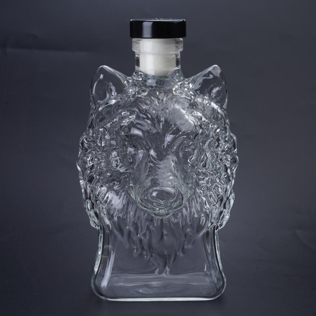 Elegant Wolf Head Liquor Decanter Clear Glassware Wine Bottle Bourbon Dispenser for Home Bar Decorative Accessory
