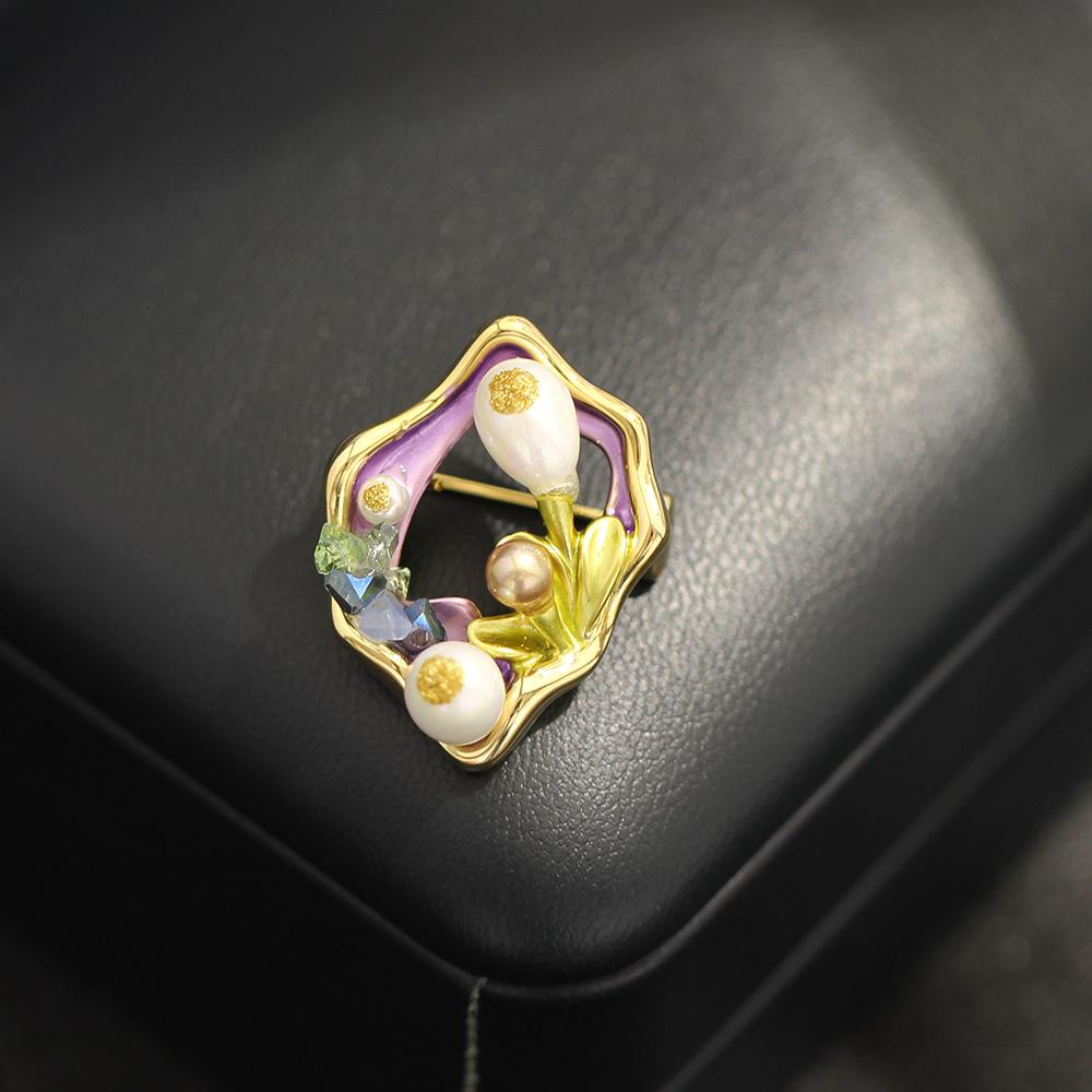 

Французский капельный ретро стиль масляной живописи неправильная форма брошь маленькая универсальная жемчужная цветочная булавка для воротника мужчины и женщины