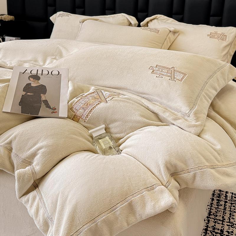 

Утолщенный Молочный Флис Четыре Предмета - Серия Sevier 1.8m Sheet 4pc