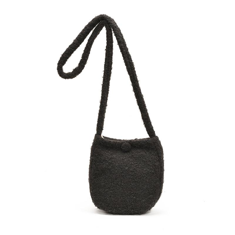 Winter Plush Bag Women's 2025 New Versatile Shoulder Messenger Bag Large-capacity Woolen Bucket Bag