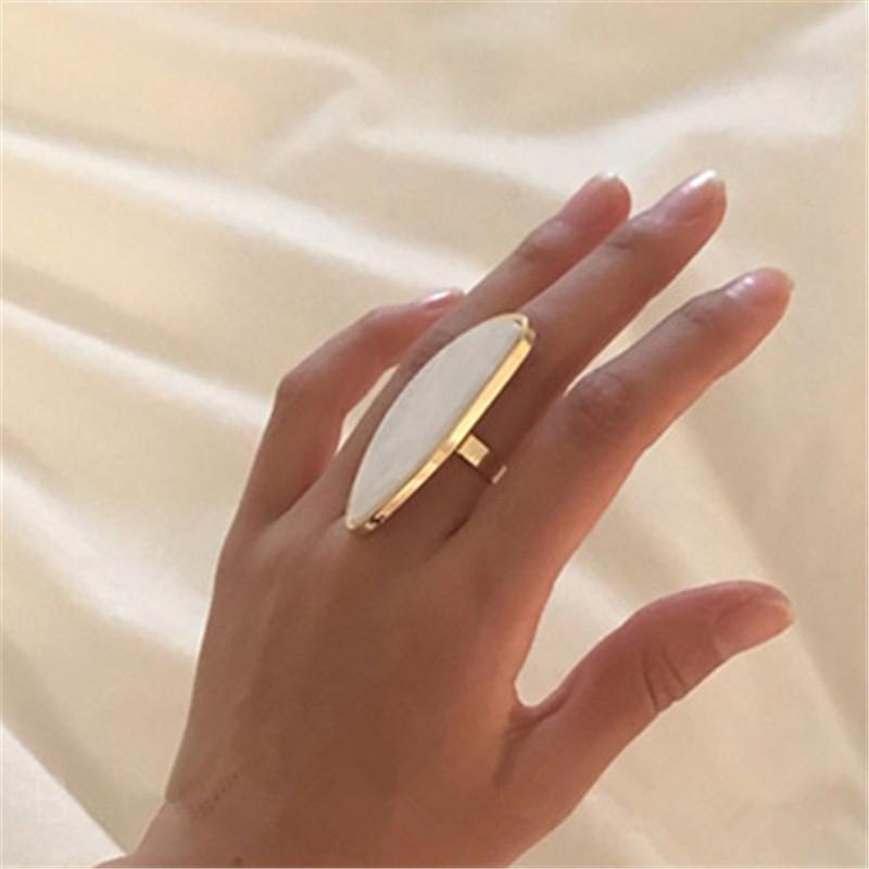 Modish Fashionable Woman Rings Acetate Plate Adjustable Finger Ring Oval Acrylic Resin Material Geometry Rings Stylish Trendy Geometric Nuptial
