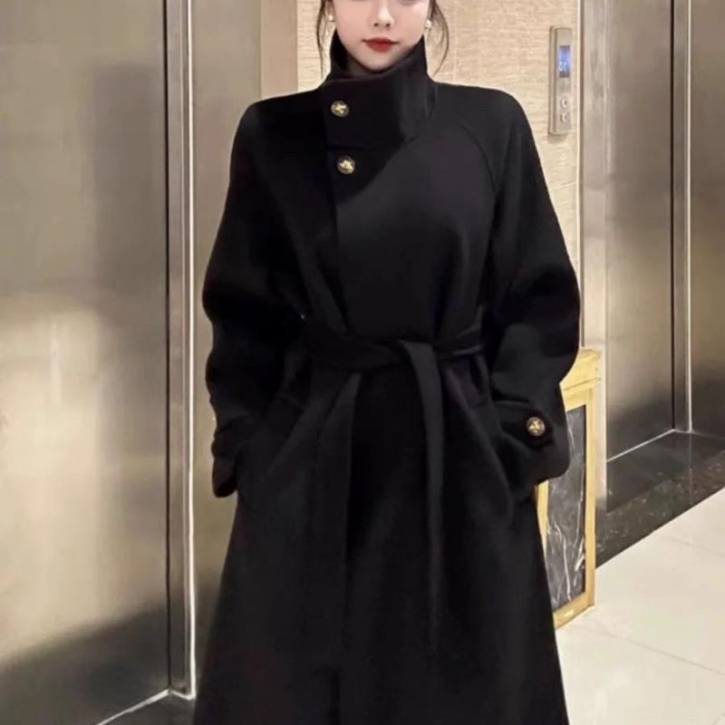 2025 Women's Hepburn Style Black Wool Coat - High-End, Slimming Autumn/Winter Fashion