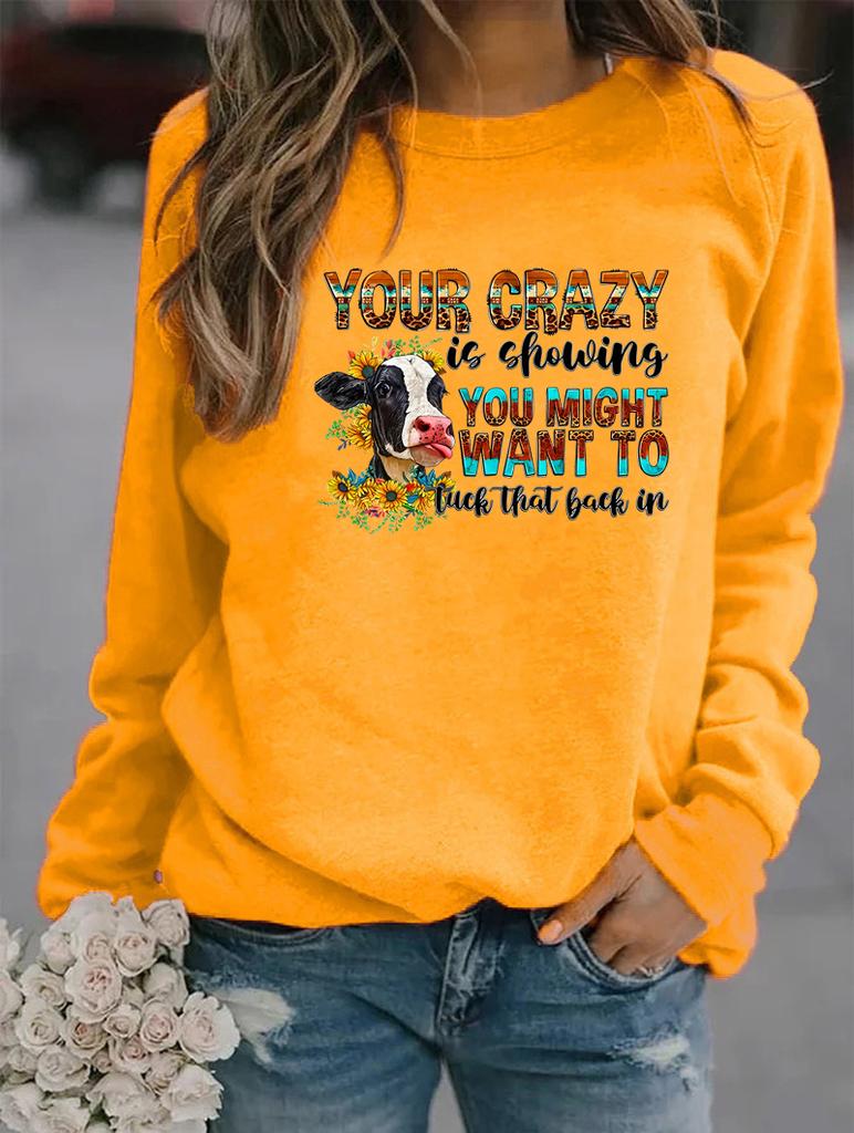 Gemütlicher Winterpullover mit Rundhalsausschnitt und langen Ärmeln, der eine Mischung aus beliebten Mustern für Damen zeigt